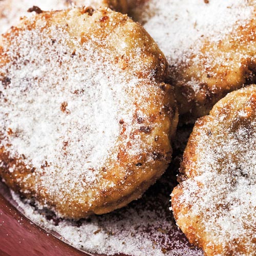 Gorditas de Piloncillo (Sweet Fried Masa Cakes)