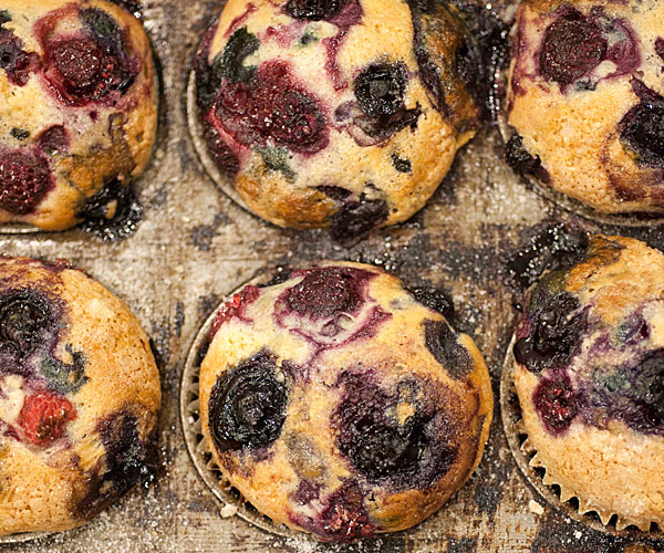 Vegan Vanilla-Mixed Berry Muffins